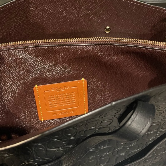 Coach bag great condition. 🚫🚫🚫trades. - Picture 11 of 12